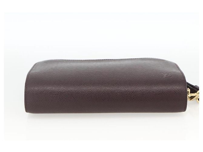 LOUIS VUITTON Taiga Baikal Clutch Bag Acajou M30186 LV Auth AMZ144 Marrone - vista 5