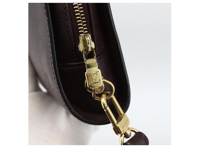 LOUIS VUITTON Taiga Baikal Clutch Bag Acajou M30186 LV Auth AMZ144 Marrone - vista 9