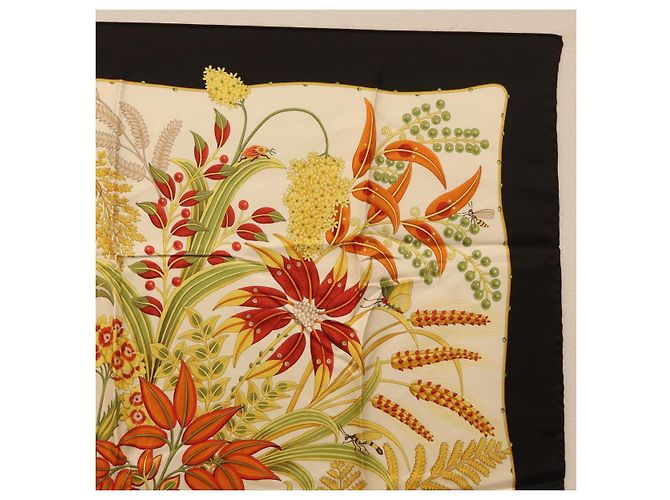 Sciarpa in seta nera Salvatore Ferragamo Auth 174683A Nero - vista 4