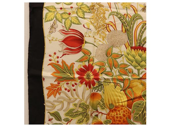 Sciarpa in seta nera Salvatore Ferragamo Auth 174683A Nero - vista 5