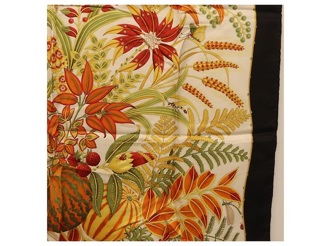 Sciarpa in seta nera Salvatore Ferragamo Auth 174683A Nero - vista 7