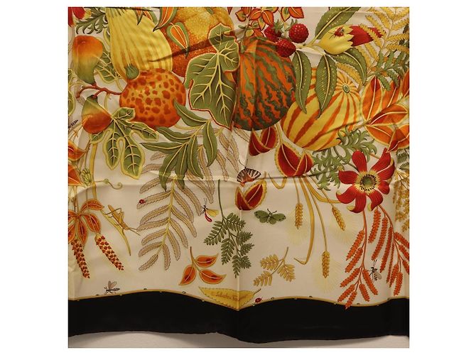 Sciarpa in seta nera Salvatore Ferragamo Auth 174683A Nero - vista 9