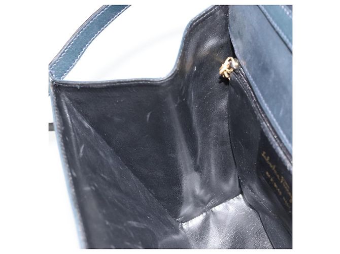 Borsa a Spalla Gancini in Pelle Salvatore Ferragamo Blu Navy Oro Auth YKZ1453A - vista 19