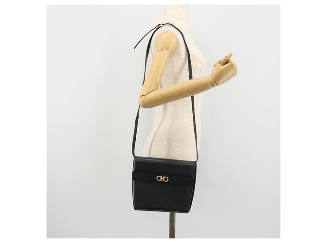 Borsa a Spalla Gancini in Pelle Salvatore Ferragamo Blu Navy Oro Auth YKZ1453A - vista 22