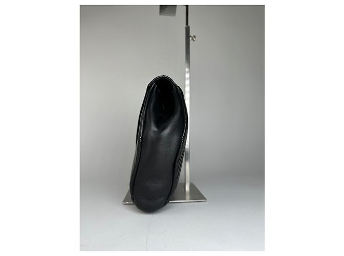 Pochette en cuir vintage Givenchy abstraite noire - vue 3