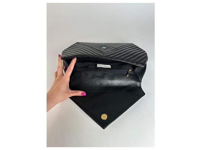 Pochette en cuir vintage Givenchy abstraite noire - vue 8
