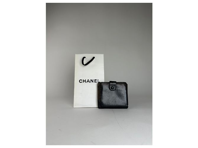 Vintage Chanel CC Leather Wallet Black - view 2