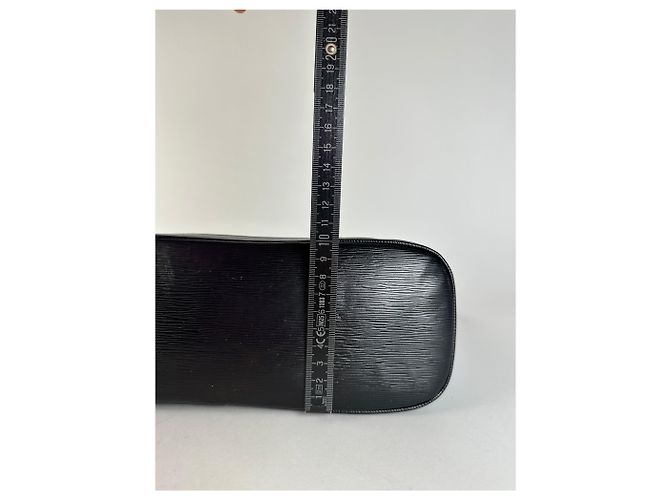 Vintage Courreges 2-Wege geriffelter Lederhandtasche schwarz - Ansicht 11