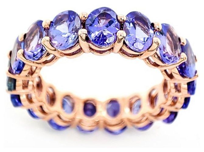 Autre Marque Ewiger Ring aus 14-karätigem Roségold mit 17 ovalen Tansaniten - Ansicht 3