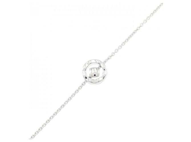 Bracciale charm Coco Crush di Chanel - vista 2