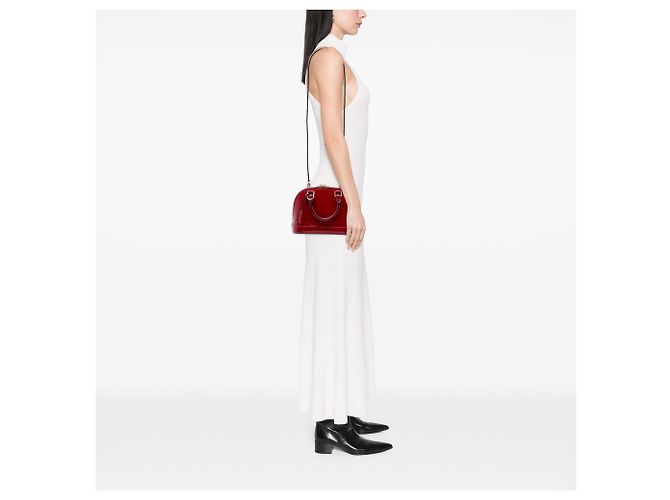 Louis Vuitton Alma BB in Vernis Monogram Rosso - vista 7