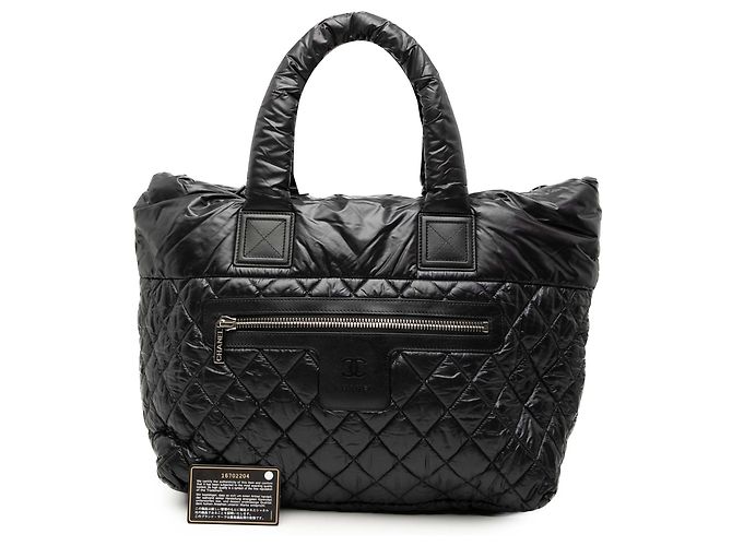 Chanel Schwarze mittlere gesteppte Nylon wendbare Coco Cocoon Tote - Ansicht 8