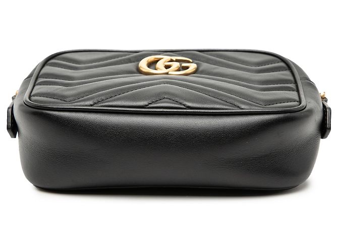 Gucci Mini GG Marmont in pelle nera matelassé a tracolla Nero - vista 3