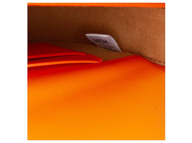MCM Mini Patricia em couro laranja conversível em crossbody - vista 6