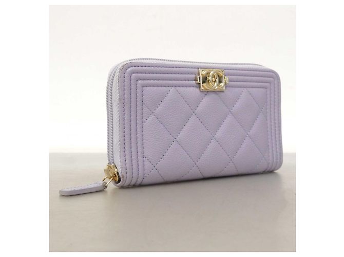 Billetera bi-fold Chanel Boy Púrpura - vista 2