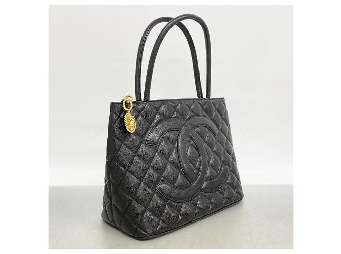 Timeless Bolsa tote de couro de bezerro texturizado preto Chanel - vista 2