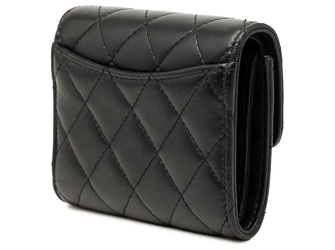 Carteira Trifold em Couro de Cordeiro Matelassé Chanel Preto - vista 2