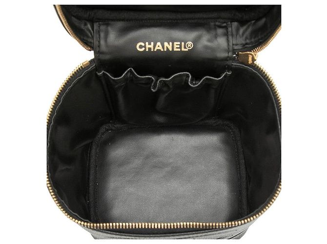 Borsa Vanity in Caviar di Chanel Nero - vista 4