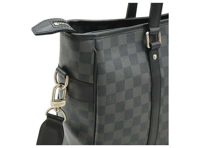 Louis Vuitton Tadao Damier Graphite tote bag Black - view 4