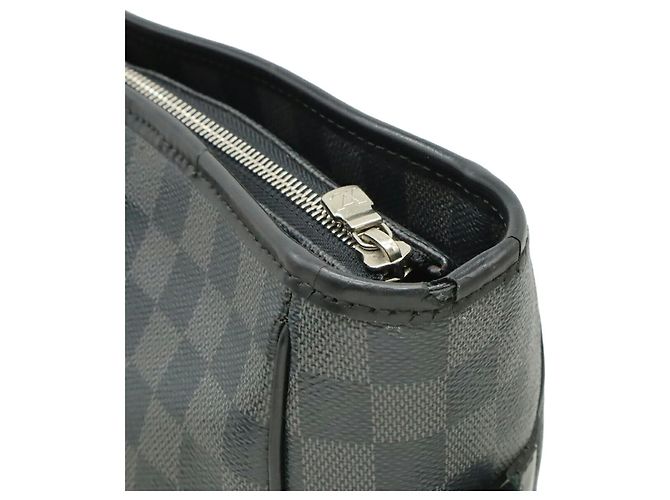 Louis Vuitton Tadao Damier Graphite tote bag Black - view 6