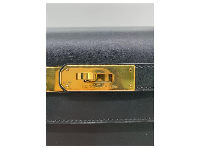 Hermès Kelly 28 in pelle nera e oro Nero - vista 6