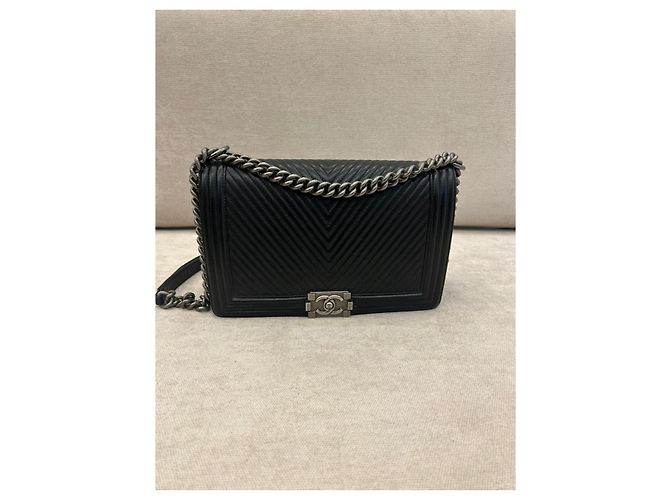 Chanel Boy Flap Borsa a spalla in pelle di agnello trapuntata argento Nero - vista 8