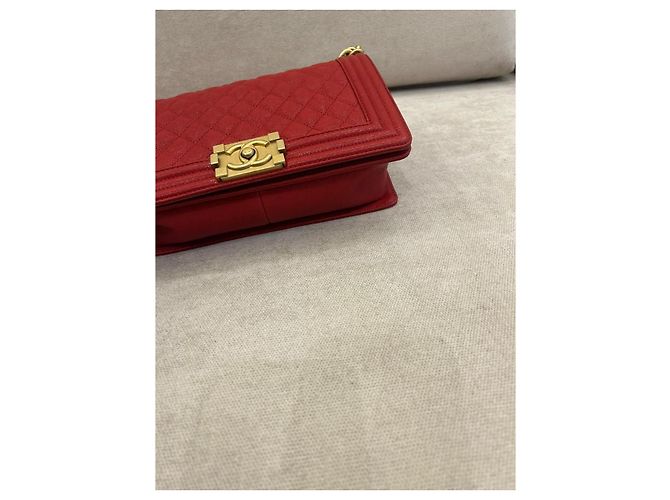 Chanel Borsa Boy Flap Rossa in Pelle Caviar Rosso - vista 4