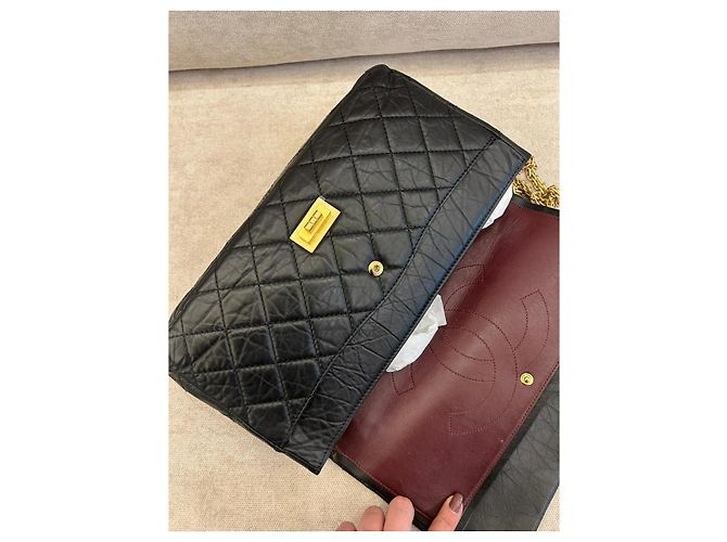 Chanel 2.55 Borsa a tracolla in pelle nera trapuntata con finiture dorate Nero - vista 10