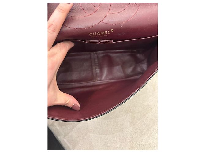 Chanel 2.55 Borsa a tracolla in pelle nera trapuntata con finiture dorate Nero - vista 12