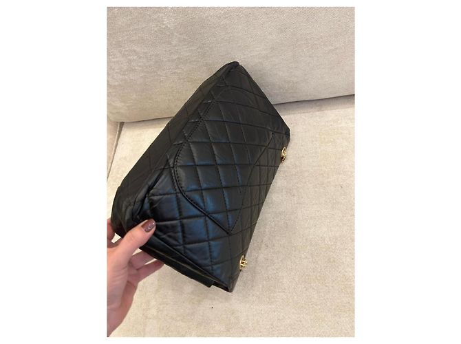 Chanel 2.55 Borsa a tracolla in pelle nera trapuntata con finiture dorate Nero - vista 5