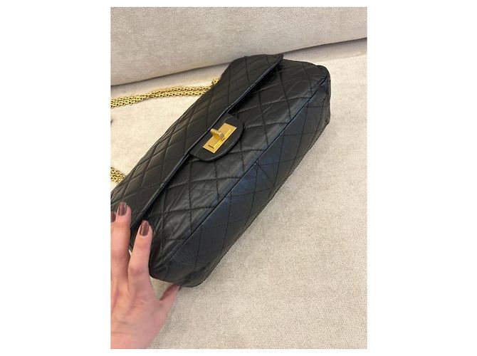 Chanel 2.55 Borsa a tracolla in pelle nera trapuntata con finiture dorate Nero - vista 6