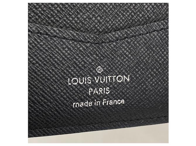 Slender Louis Vuitton Monogram Eclipse Bi-Fold Wallet Black - view 4