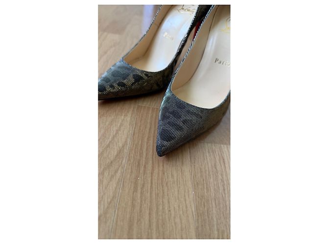 Christian Louboutin Décolleté Louboutin in pelle metallizzata leopardata - vista 10