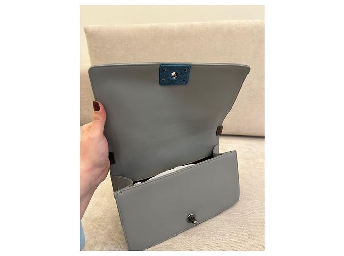 Chanel Boy Flap Borsa in pelle chevron grigia Grigio - vista 12