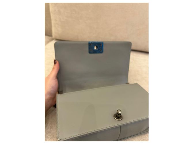 Chanel Boy Flap Borsa in pelle chevron grigia Grigio - vista 15