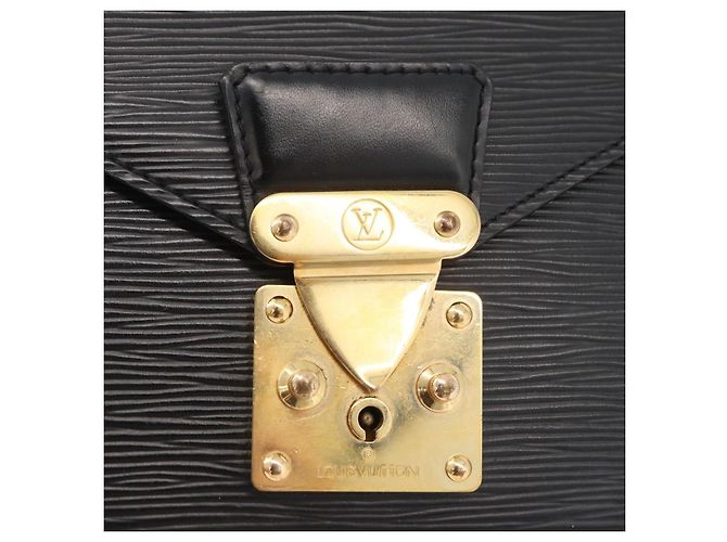 LOUIS VUITTON Epi Série Dragonne Clutch Bag Preto M52612 LV Auth 174735 - vista 18