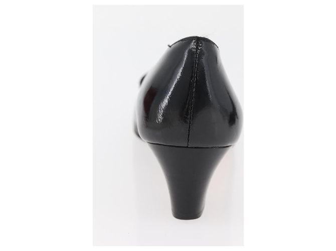 Salvatore Ferragamo Décolleté in Pelle 6 Nero Auth 174618A - vista 12