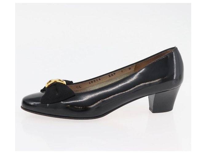 Salvatore Ferragamo Décolleté in Pelle 6 Nero Auth 174618A - vista 23