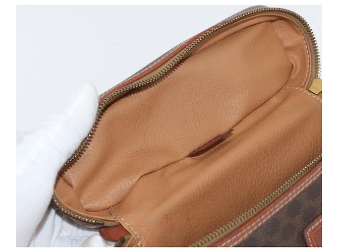 Céline Borsa a mano in tela Macadam CELINE in pelle PVC marrone oro Auth BAZ799 D'oro - vista 10