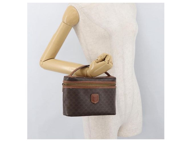 Céline Borsa a mano in tela Macadam CELINE in pelle PVC marrone oro Auth BAZ799 D'oro - vista 21