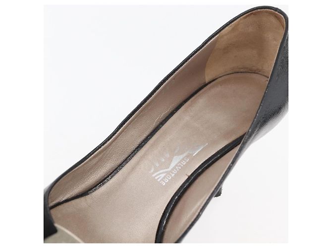Salvatore Ferragamo Vara Pumps con Fiocco in Pelle Nera Auth 174627A - vista 15