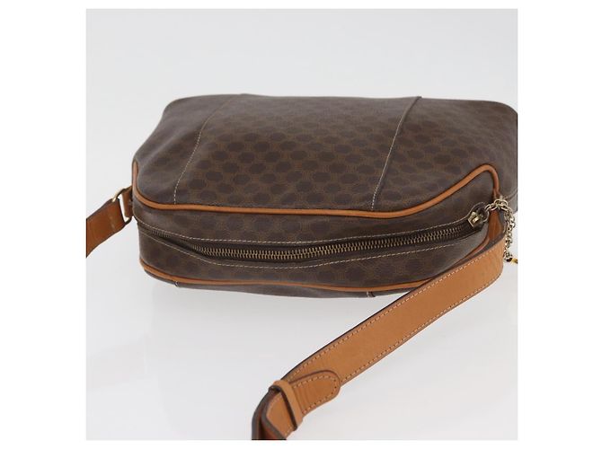 Céline Borsa a spalla circolare in tela Macadam CELINE in pelle PVC marrone e oro Auth BAZ708 D'oro - vista 6