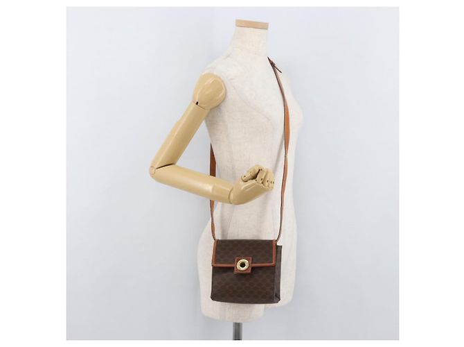 Céline Bolsa de ombro circular em lona Macadam CELINE em couro PVC marrom e dourado Auth BAZ798 - vista 23