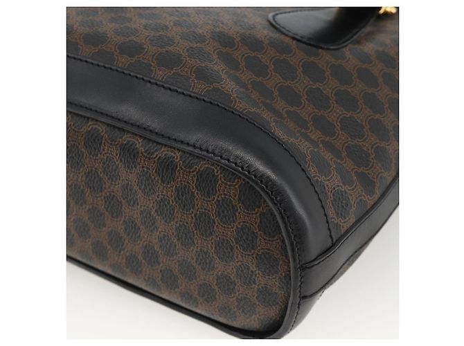Céline Borsa tote in tela Macadam CELINE in pelle PVC nera e oro Auth YKZ1148 Nero D'oro - vista 16