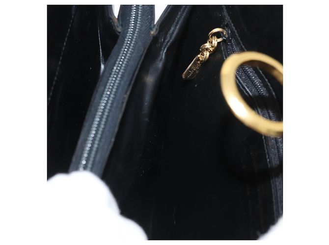Bolsa de Ombro Gancini em Couro Preto e Dourado Salvatore Ferragamo Auth ARZ826 - vista 21