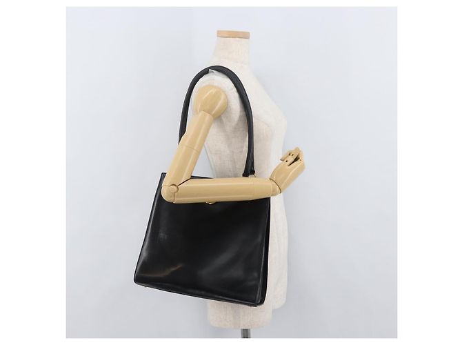 Bolsa de Ombro Gancini em Couro Preto e Dourado Salvatore Ferragamo Auth ARZ826 - vista 24