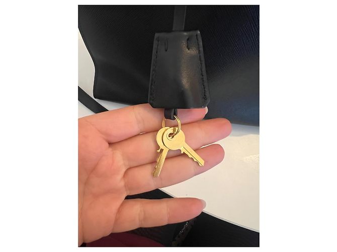 Prada Esplanade Handtasche aus schwarzem Leder - Ansicht 12