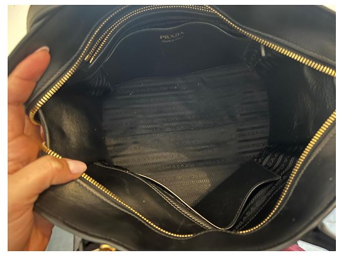 Prada Esplanade Handtasche aus schwarzem Leder - Ansicht 6