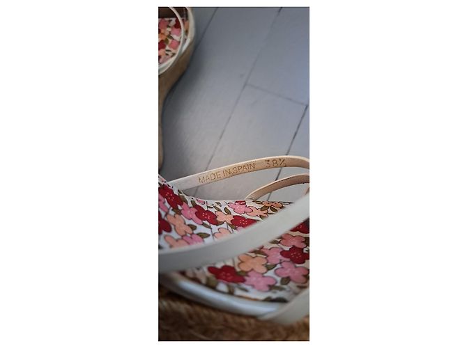 Sandali con zeppa Louis Vuitton Pelle Eggshell Bianco sporco - vista 11