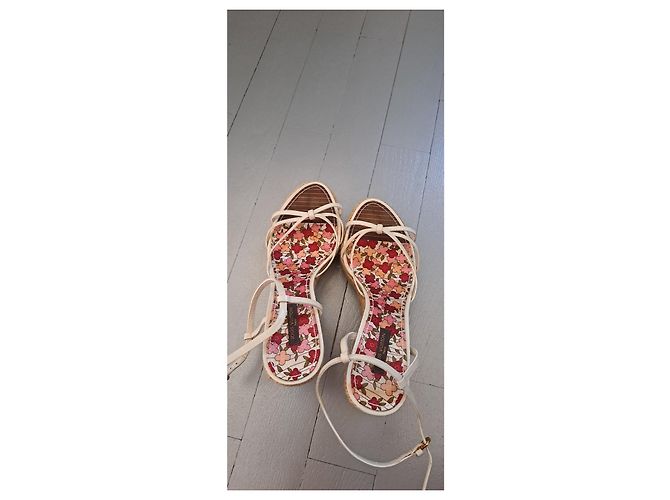Sandali con zeppa Louis Vuitton Pelle Eggshell Bianco sporco - vista 3